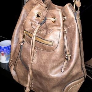 Womens brown Vintage bucket bag.